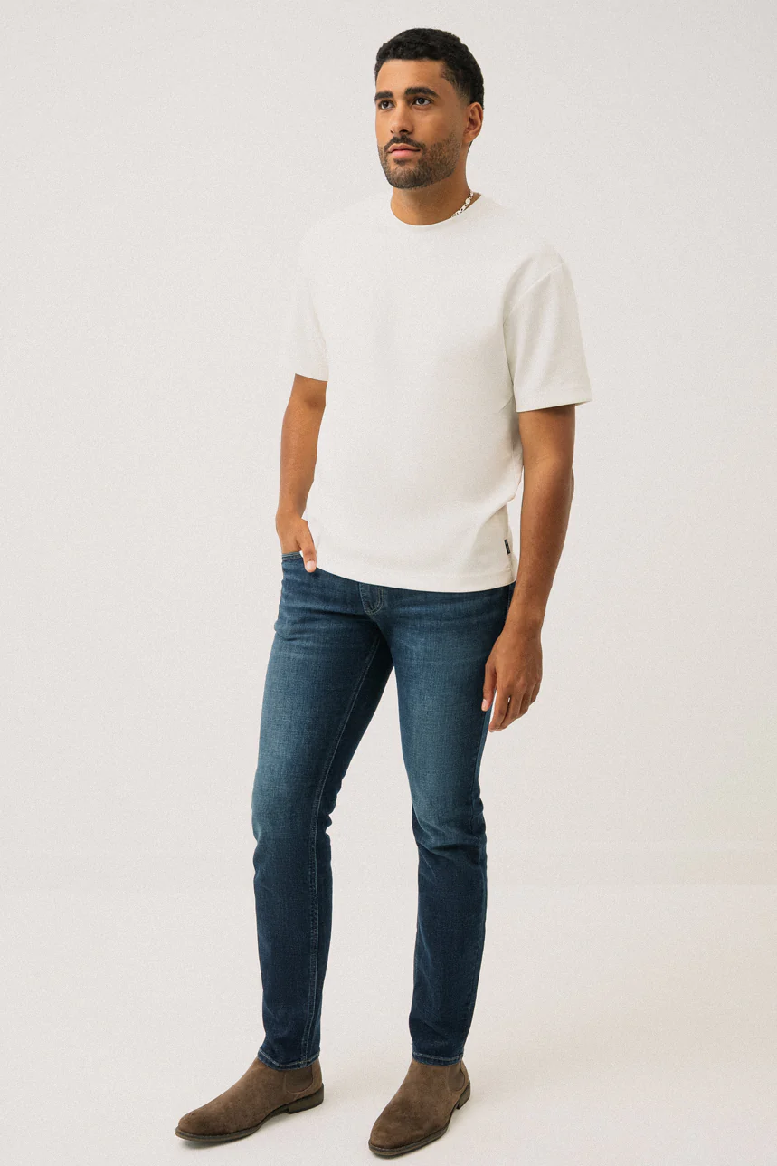 Le t-shirt en scuba par Projek Raw - Image 6