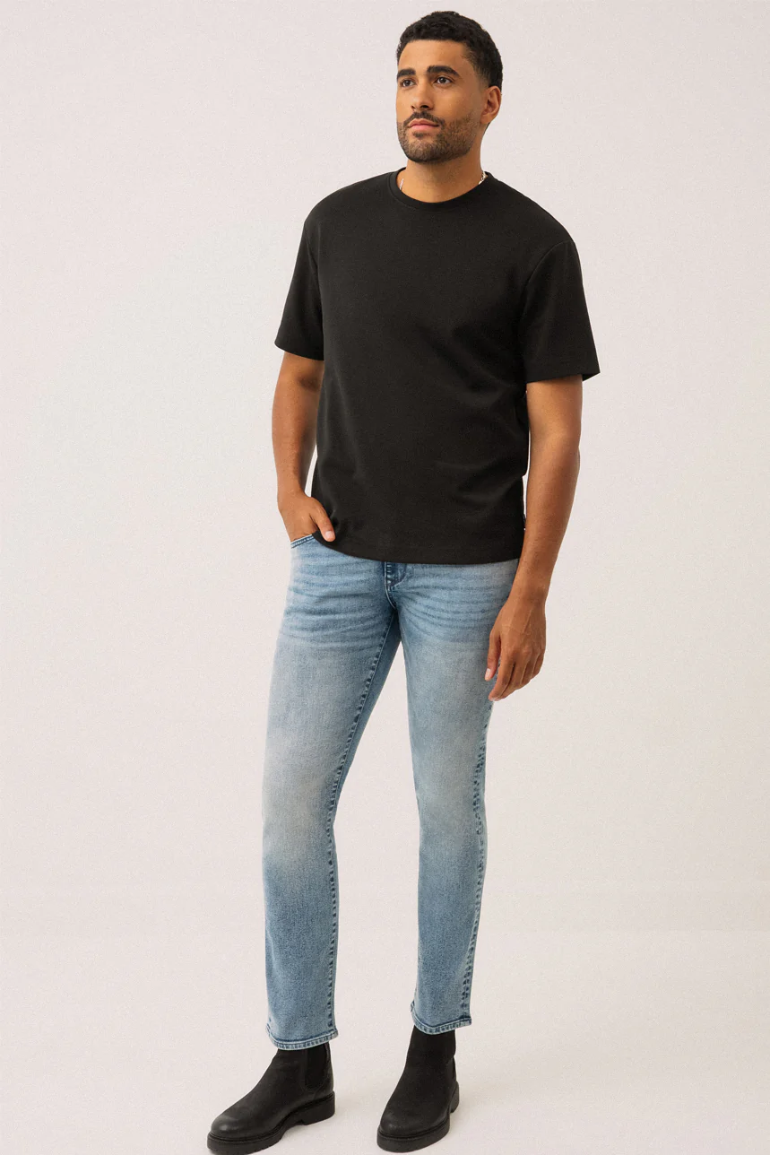 Le t-shirt en scuba par Projek Raw - Image 9