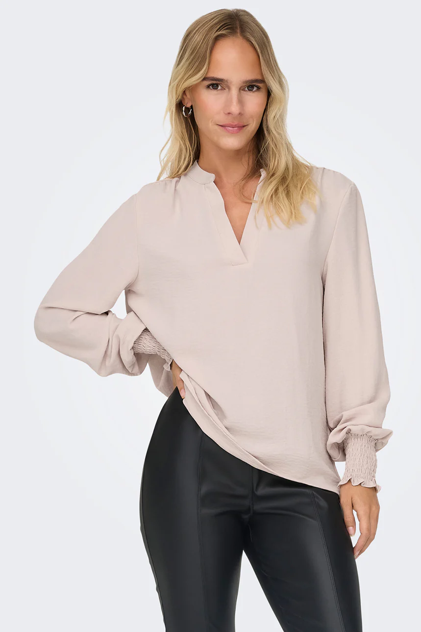 La blouse en crêpe avec col en V - Image 2