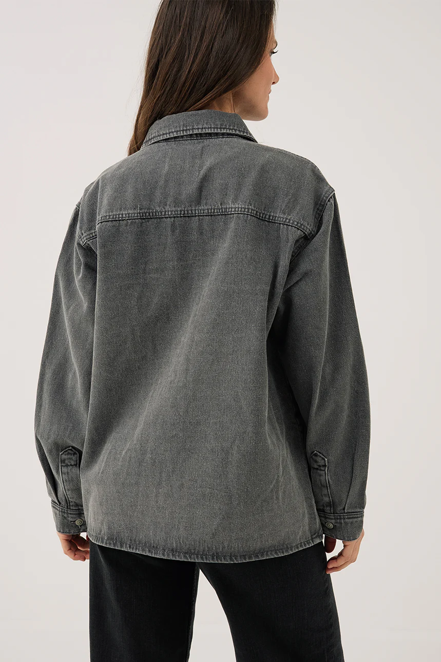 La surchemise en denim gris - Image 3