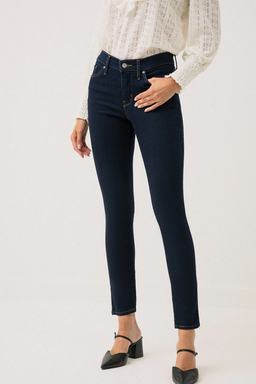 Le jeans étroit foncé Levi’s | Modèle 311 Filiforme moulant - Image 2
