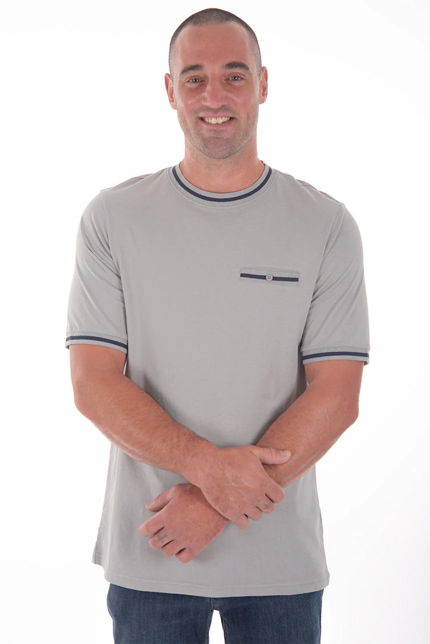T-shirt uni poche accent - Image 5