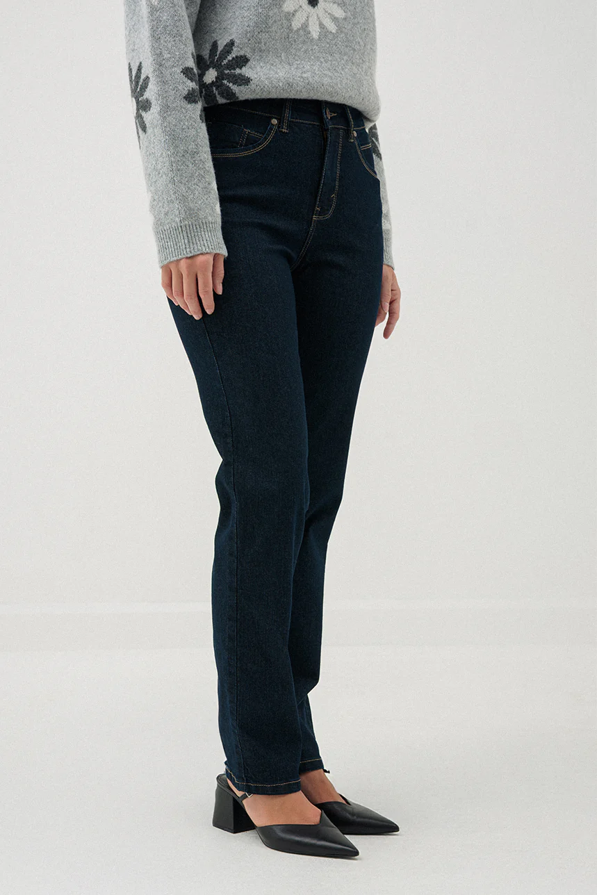 Le jeans foncé amincissant | Modèle New GIGI - Image 2