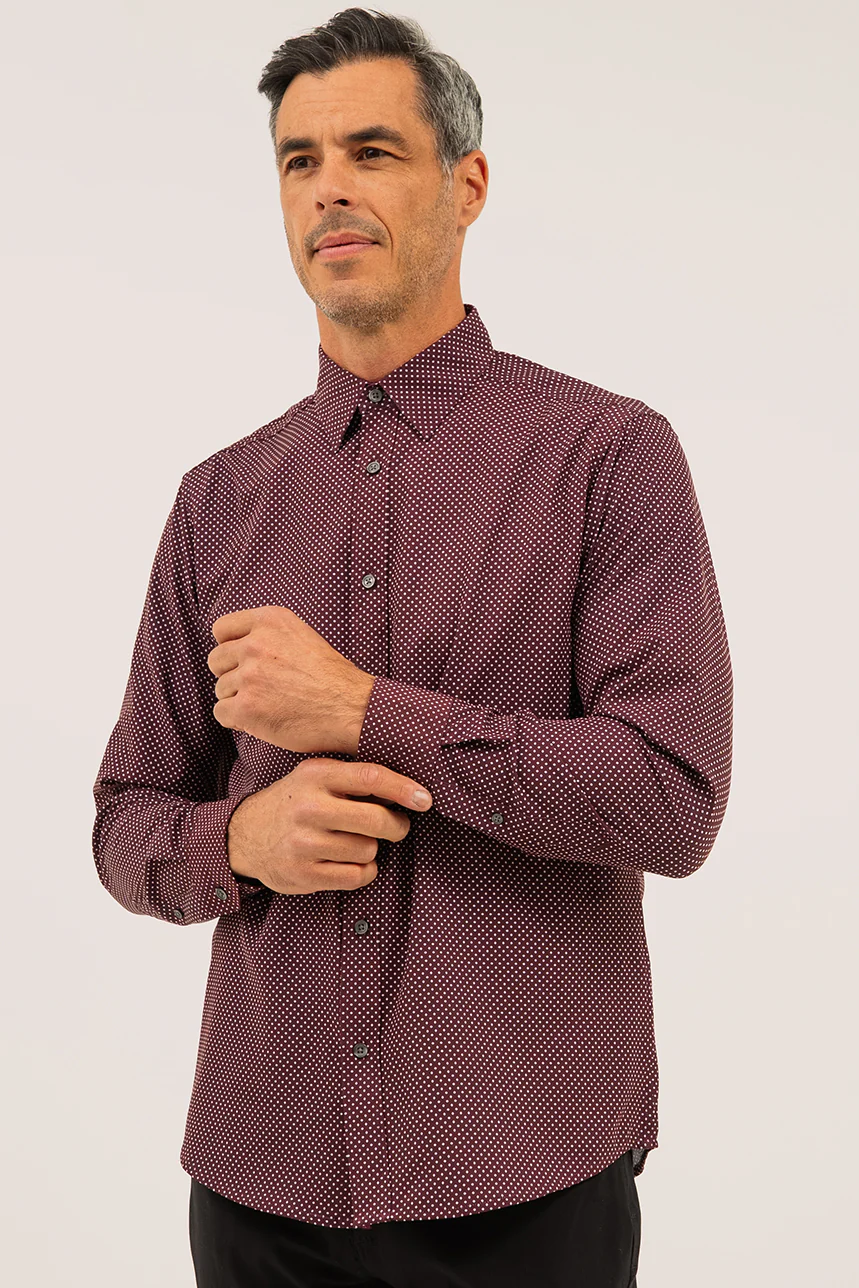 La chemise bordeaux à motif de petit losange - Image 2