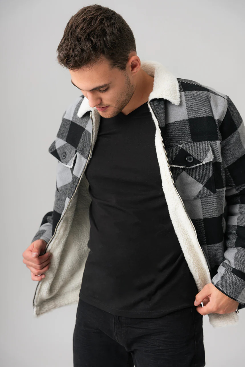Le manteau à carreaux doublé de sherpa - Image 3