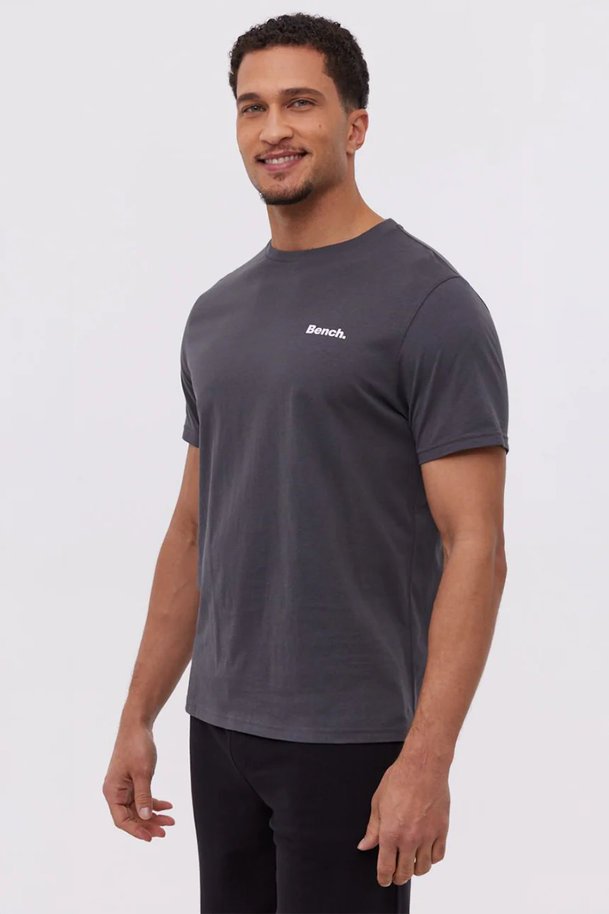 Le t-shirt uni avec logo Bench - Image 2