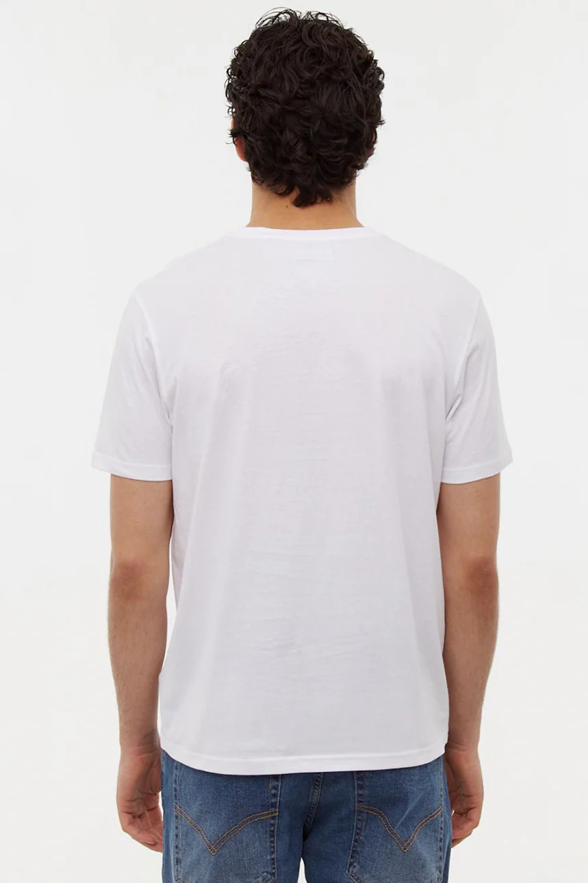 Le t-shirt blanc imprimé ville par Bench - Image 3