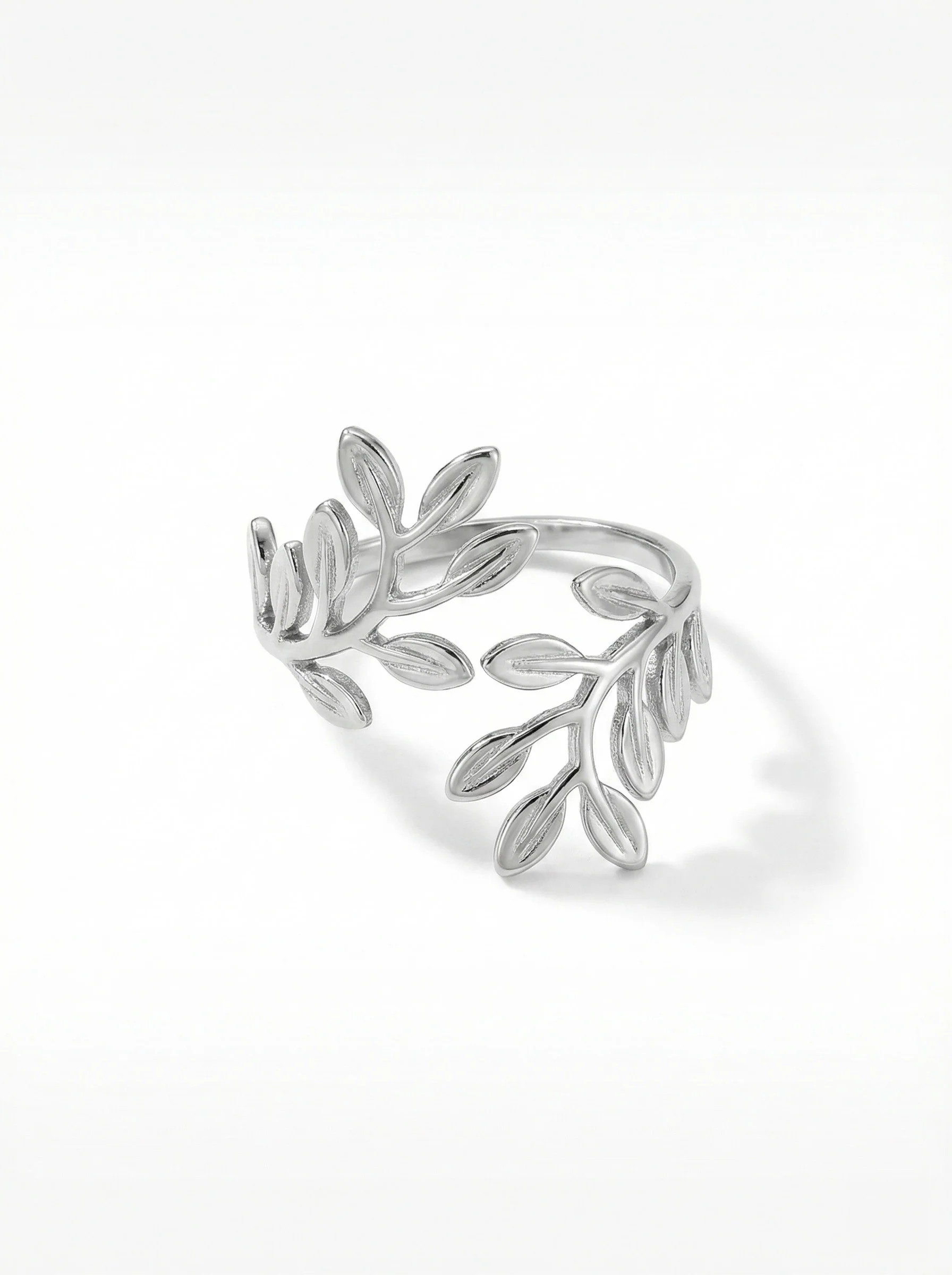 Bague feuillage argentée