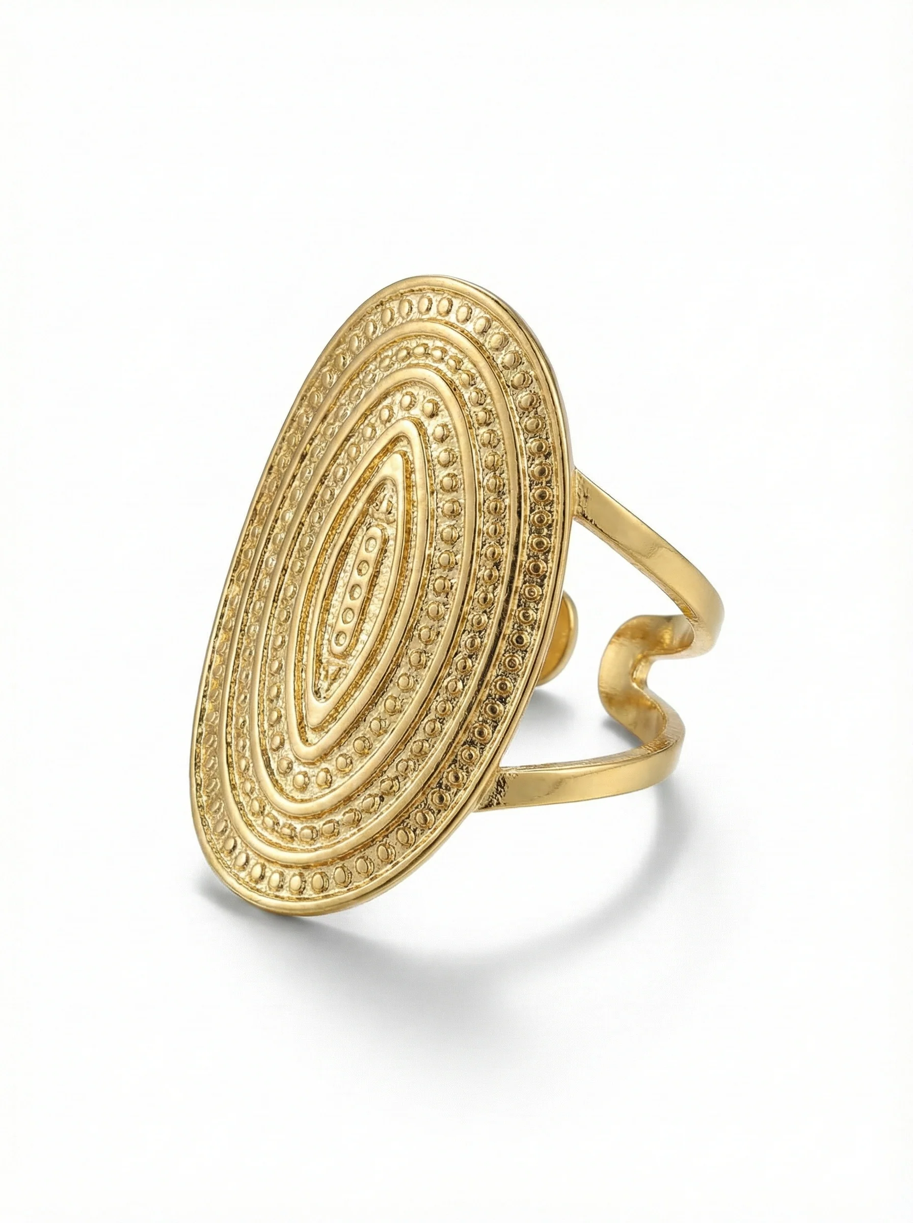 Bague ovale gravée