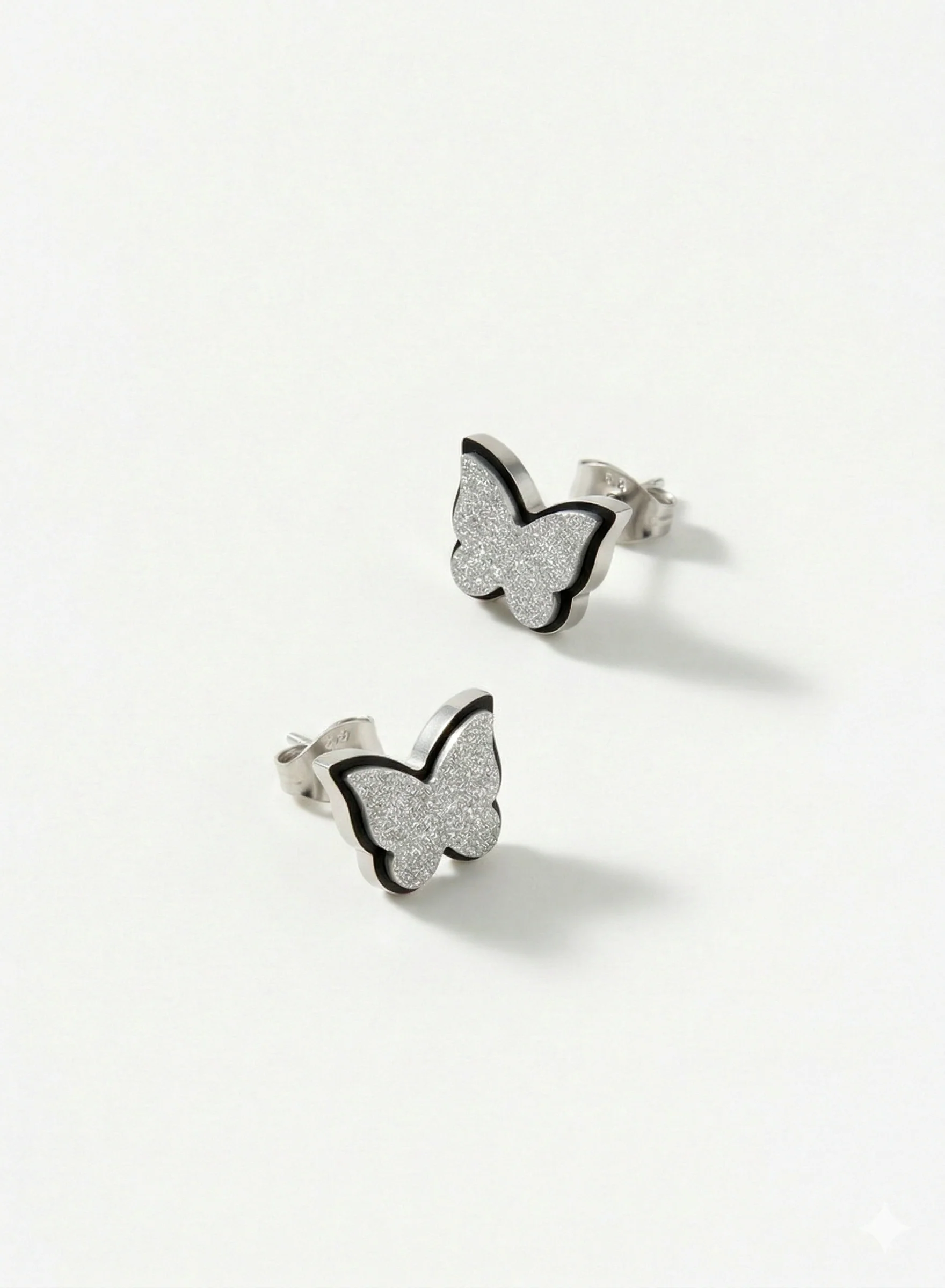 Boucles d’oreilles papillon brillant argent