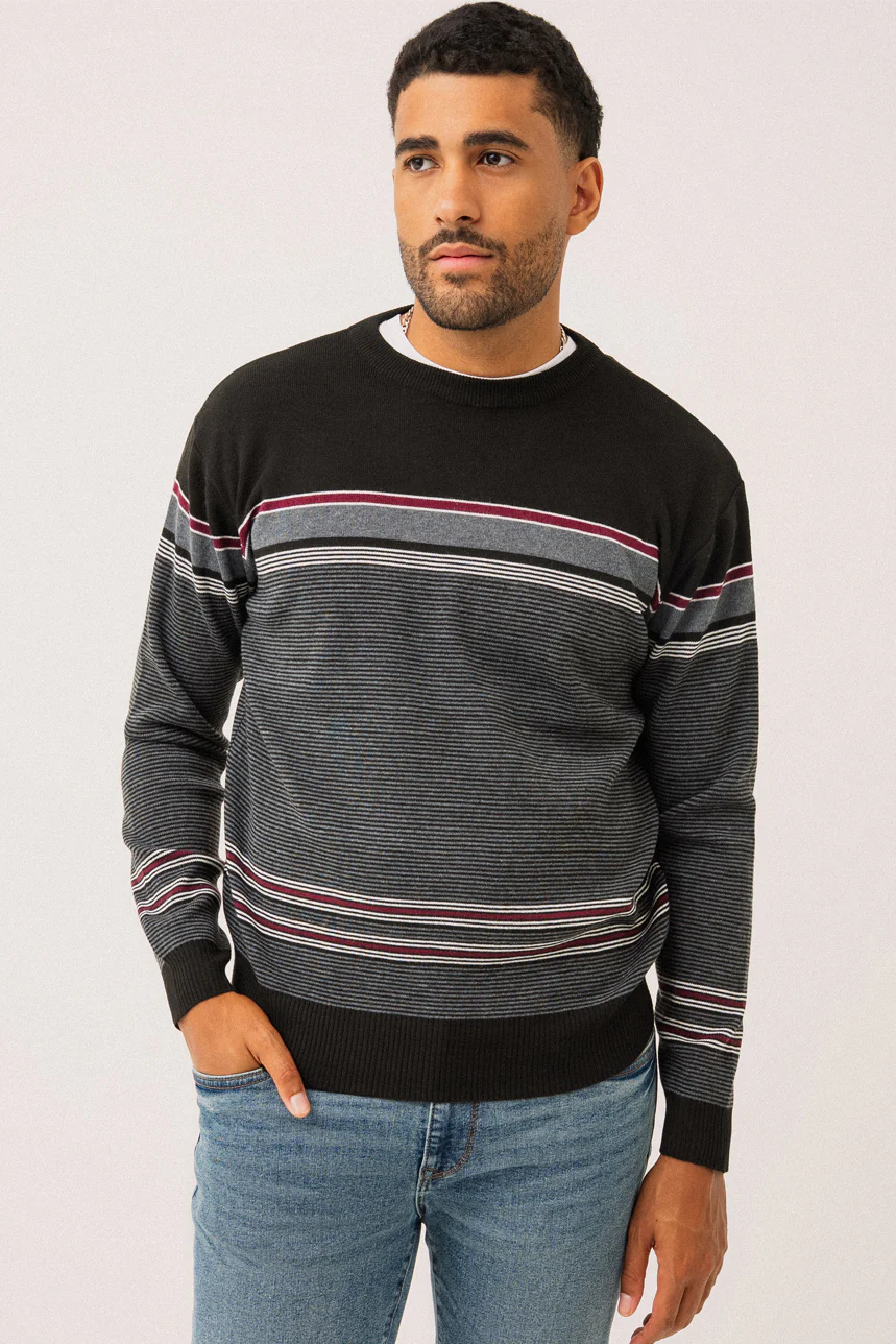 Le chandail en tricot léger rayé - Image 4