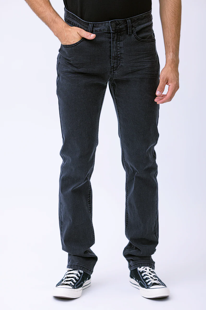 Le jeans droit taille régulière | Modèle Tremblay - Image 10