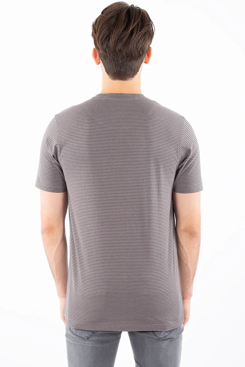 T-shirt ligné avec bouton | 3 couleurs - Image 2