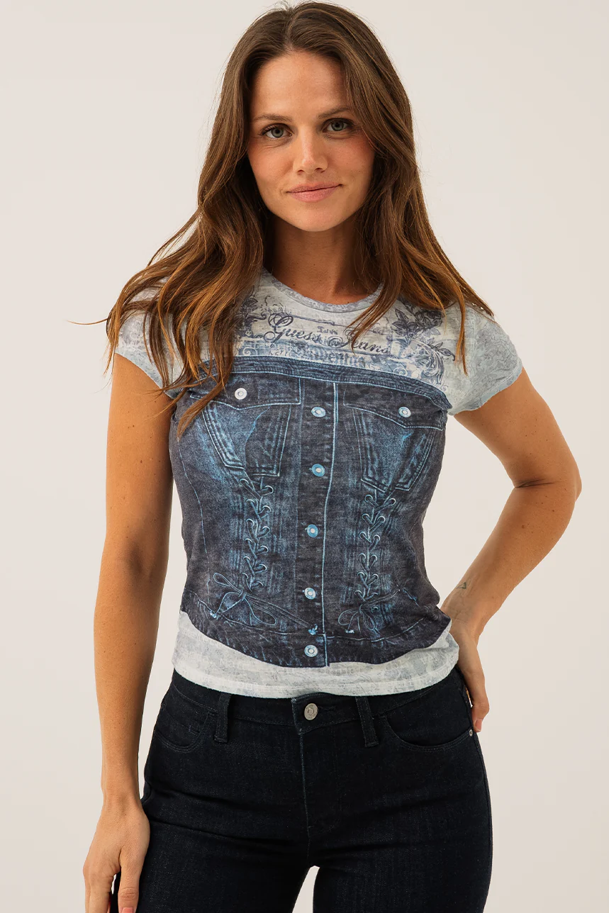 Le t-shirt imprimé denim