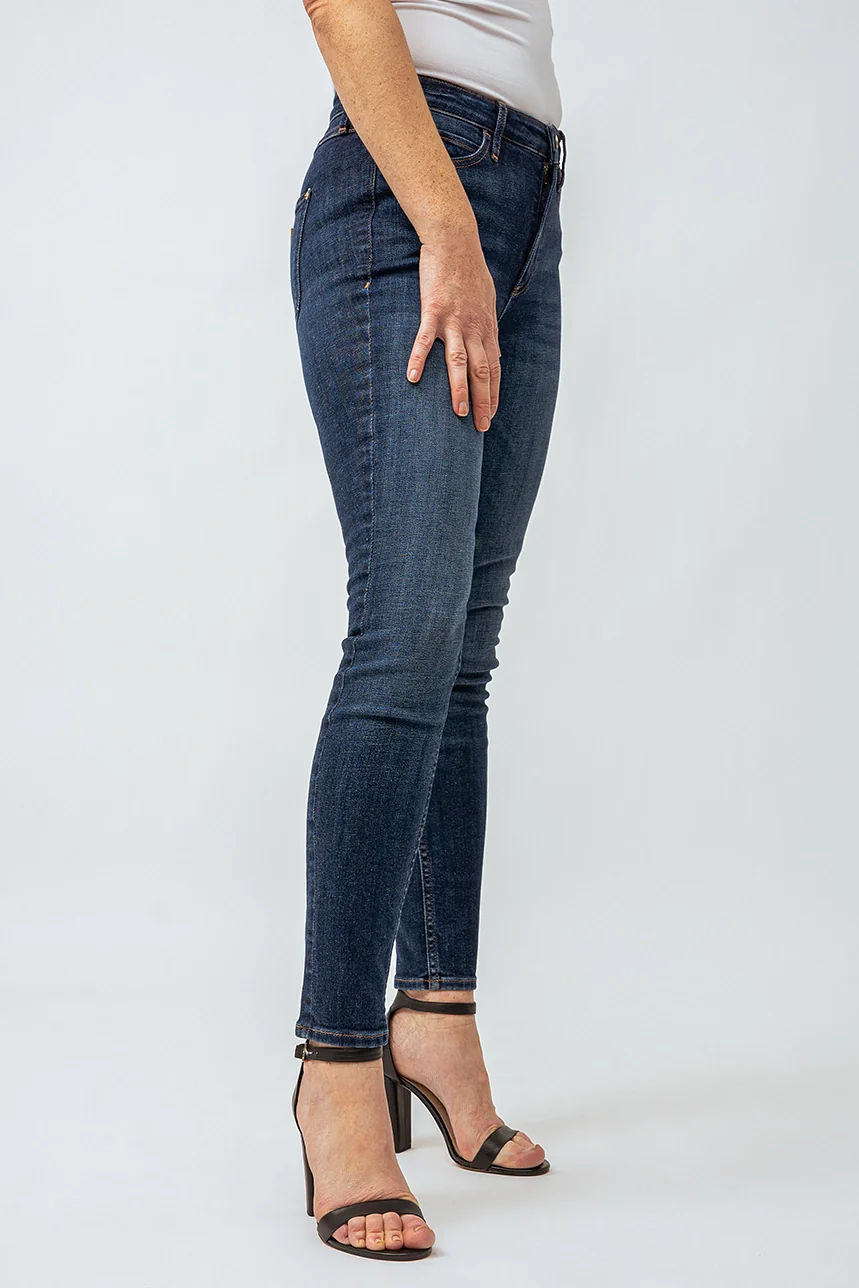 Le jeans étroit taille haute | Modèle 1981 - Image 3